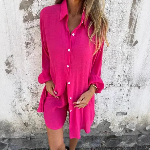 Noa |  Conjunto casual de blusa lisa con pantalón corto